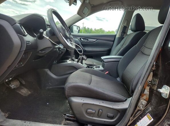 5N1AT2MV2HC887054 2017 NISSAN ROGUE Black Front interior view