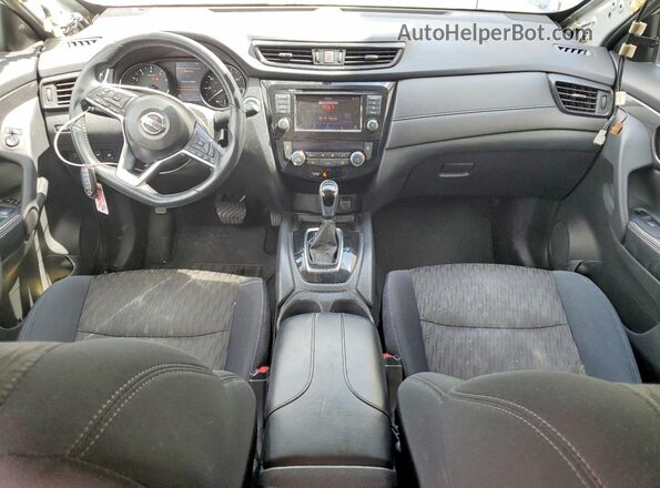 5N1AT2MV2JC711417 2018 NISSAN ROGUE Silver Առջևի վահանակի տեսք