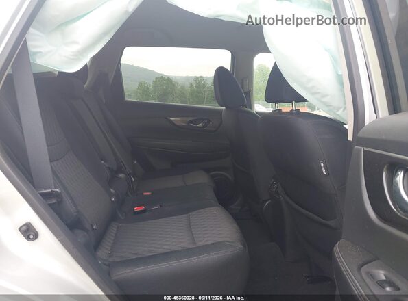 5N1AT2MV2JC778275 2018 NISSAN ROGUE Silver VIN კოდის სტიკერის ხედი