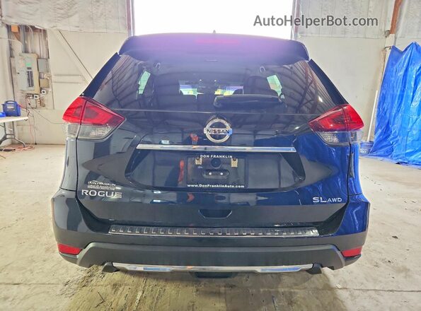 5N1AT2MV2JC827443 2018 NISSAN ROGUE Black Widok z tyłu