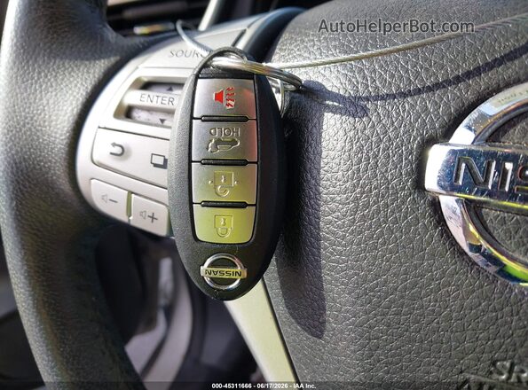 5N1AT2MV3GC737100 2016 NISSAN ROGUE Silver Вид панелі приладів