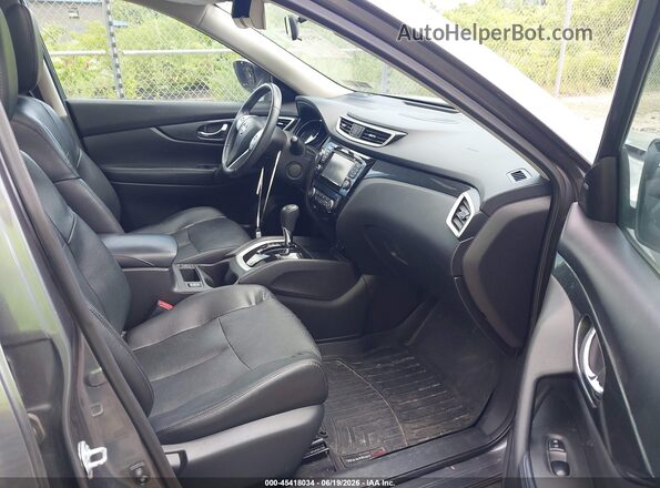 5N1AT2MV3GC770548 2016 NISSAN ROGUE Gray Front interior view