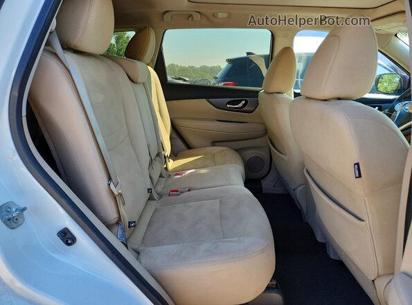 5N1AT2MV3GC925437 2016 NISSAN ROGUE White Вид задньої частини салону