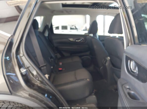 5N1AT2MV3HC770129 2017 NISSAN ROGUE Green 