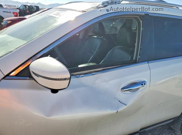5N1AT2MV3HC887774 2017 NISSAN ROGUE White ხელსაწყოთა პანელის ხედი