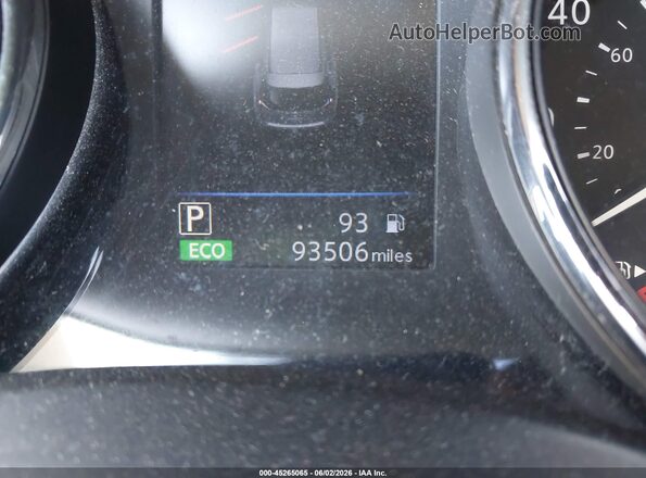 5N1AT2MV3JC850214 2018 NISSAN ROGUE Silver 