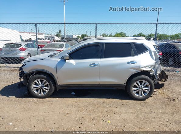 5N1AT2MV3JC850214 2018 NISSAN ROGUE Silver 