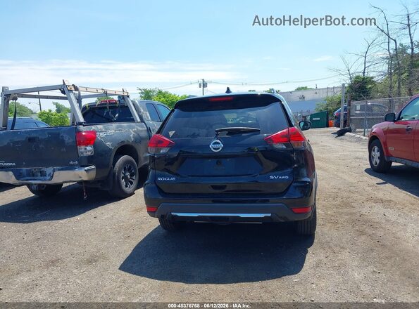 5N1AT2MV4HC763674 2017 NISSAN ROGUE Black 