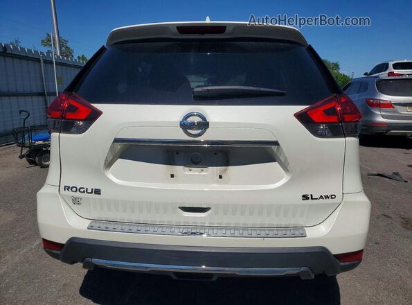 5N1AT2MV4HC796223 2017 NISSAN ROGUE White Vista trasera