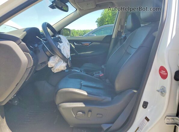 5N1AT2MV4HC796223 2017 NISSAN ROGUE White Vista interior delantera