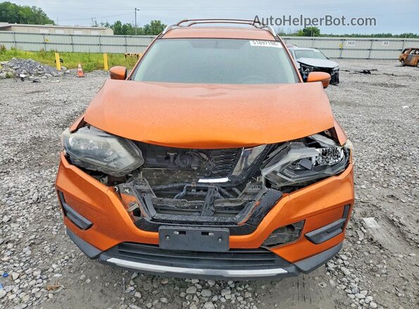 5N1AT2MV4HC811349 2017 NISSAN ROGUE Orange Front view
