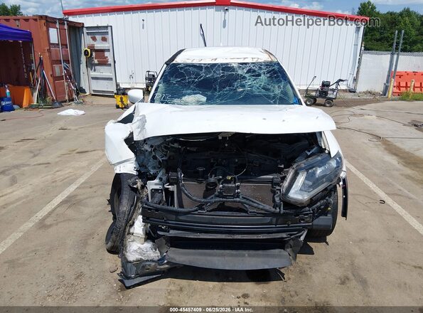 5N1AT2MV4JC700628 2018 NISSAN ROGUE White Вид задньої частини салону