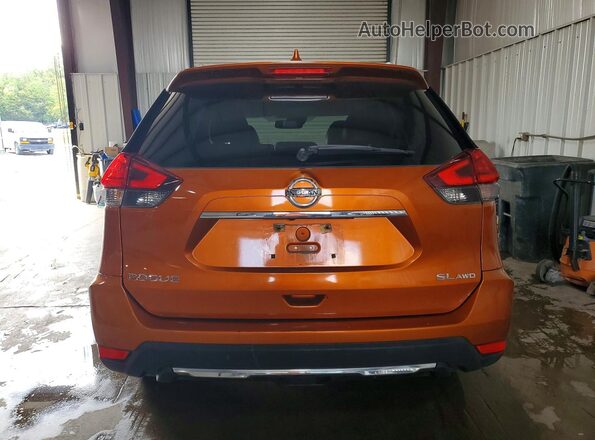 5N1AT2MV5HC731638 2017 NISSAN ROGUE Orange Rear view