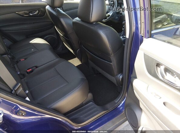 5N1AT2MV5HC772528 2017 NISSAN ROGUE Dark Blue 