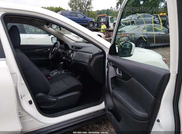 5N1AT2MV5HC882818 2017 NISSAN ROGUE White Widok wnętrza z przodu