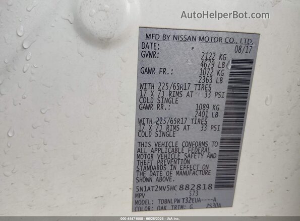 5N1AT2MV5HC882818 2017 NISSAN ROGUE White Widok komory silnika