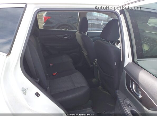 5N1AT2MV5JC811544 2018 NISSAN ROGUE White VIN sticker view