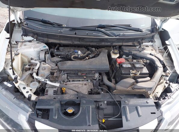 5N1AT2MV5JC811544 2018 NISSAN ROGUE White Rear view