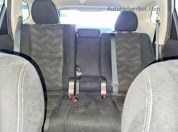 5N1AT2MV6GC795251 2016 NISSAN ROGUE Silver Rear seats view