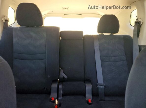 5N1AT2MV6GC894605 2016 NISSAN ROGUE Gray Rear seats view