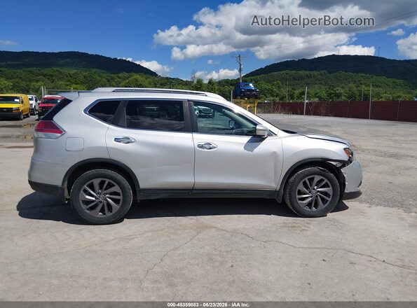5N1AT2MV7GC754305 2016 NISSAN ROGUE Silver Սալոնի հետևի տեսք