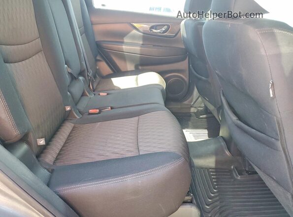 5N1AT2MV7HC753169 2017 NISSAN ROGUE Gray Rear interior view