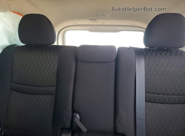 5N1AT2MV7HC753169 2017 NISSAN ROGUE Gray Rear seats view