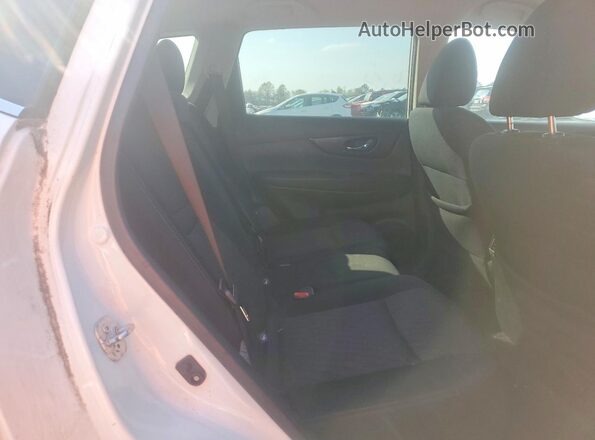 5N1AT2MV7HC808901 2017 NISSAN ROGUE Белый Вид задней части салона