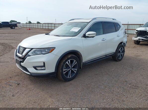 5N1AT2MV7HC869763 2017 NISSAN ROGUE White Przód lewy