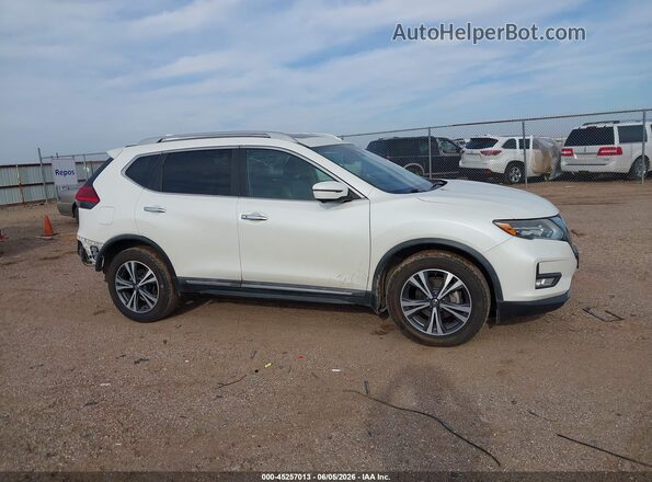 5N1AT2MV7HC869763 2017 NISSAN ROGUE White Widok wnętrza 360 stopni
