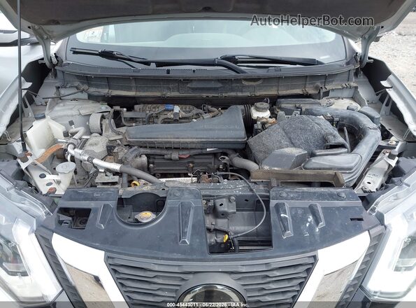 5N1AT2MV7JC730500 2018 NISSAN ROGUE Silver Widok z tyłu