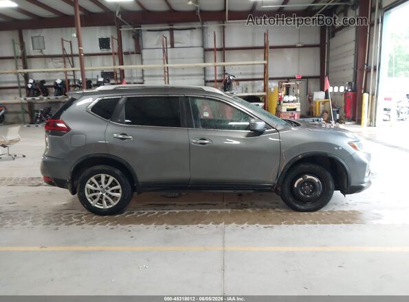 5N1AT2MV7KC720700 2019 NISSAN ROGUE Gray Widok wnętrza z tyłu