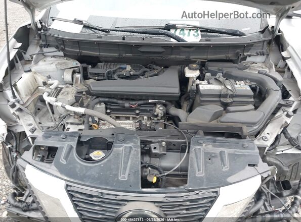 5N1AT2MV7KC817198 2019 NISSAN ROGUE Silver Rear view