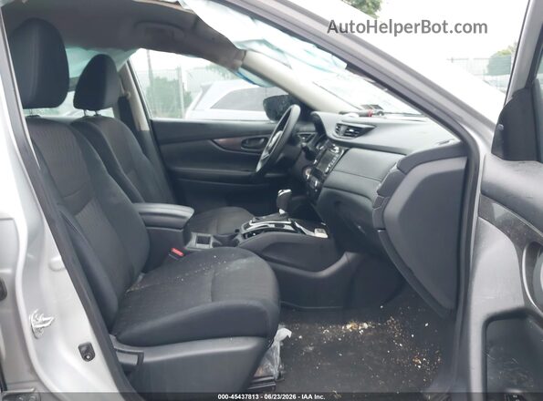 5N1AT2MV7KC817198 2019 NISSAN ROGUE Silver Front interior view