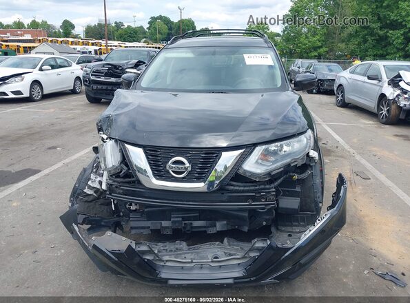 5N1AT2MV8HC820510 2017 NISSAN ROGUE Черный Вид задней части салона