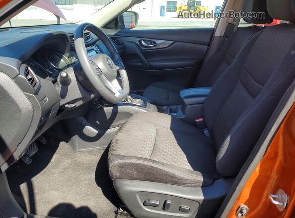 5N1AT2MV8HC829109 2017 NISSAN ROGUE Orange 