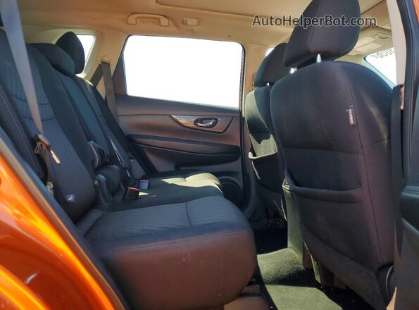5N1AT2MV8HC829109 2017 NISSAN ROGUE Orange 