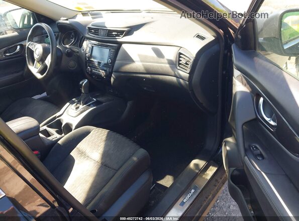 5N1AT2MV8JC747631 2018 NISSAN ROGUE Black Вид салону спереду