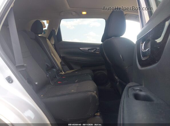 5N1AT2MV8JC834137 2018 NISSAN ROGUE Серебряный 