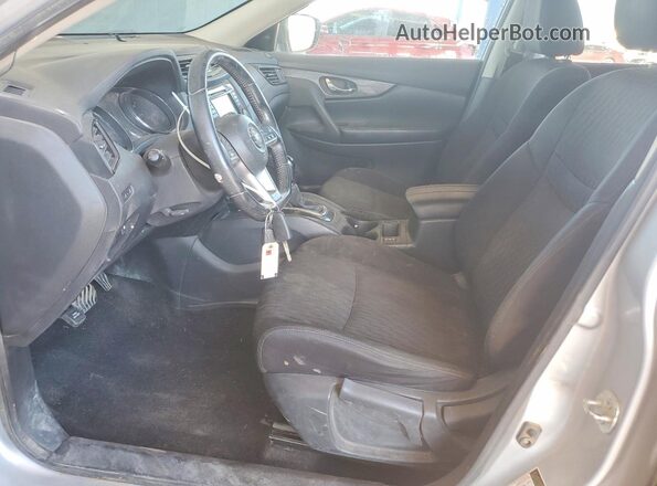5N1AT2MV8KC734024 2019 NISSAN ROGUE Серебряный Вид салона спереди