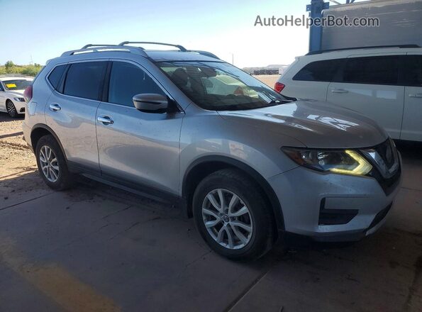 5N1AT2MV8KC734024 2019 NISSAN ROGUE Серебряный Передняя правая четверть