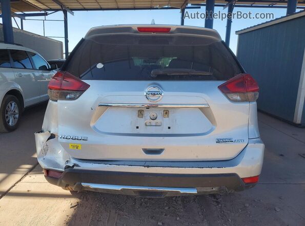 5N1AT2MV8KC734024 2019 NISSAN ROGUE Серебряный Вид сзади