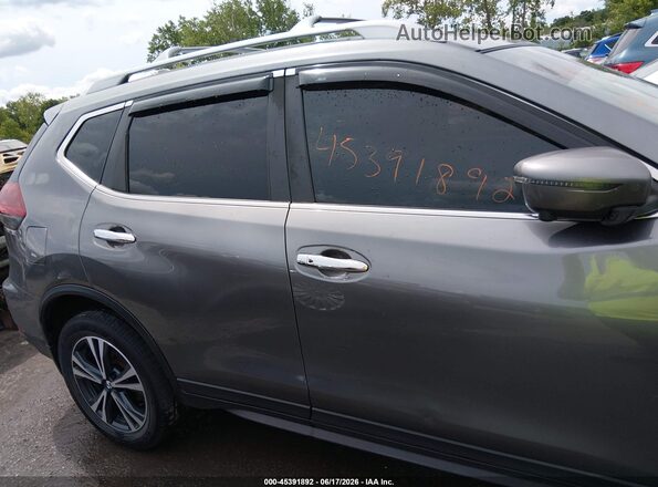 5N1AT2MV8LC718973 2020 NISSAN ROGUE Gray Vista interior trasera