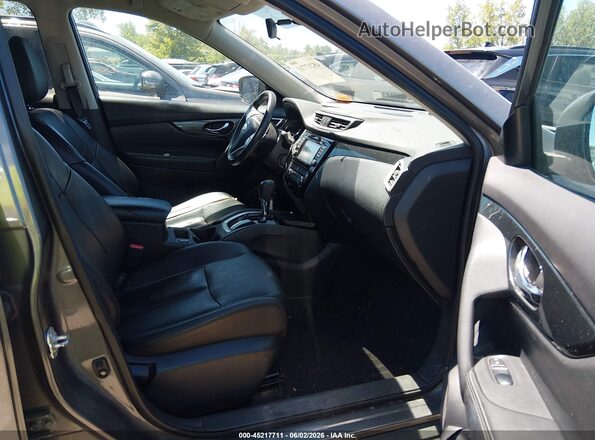 5N1AT2MV9GC747971 2016 NISSAN ROGUE Gray Front interior view