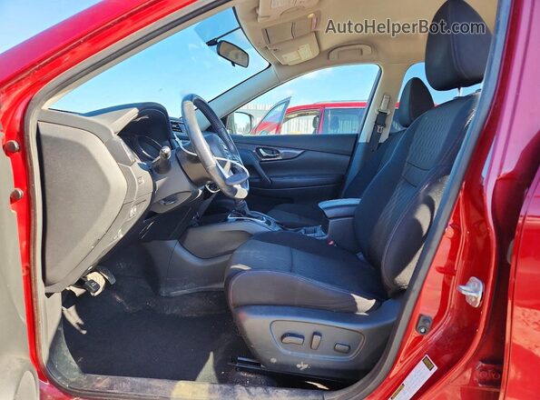 5N1AT2MV9JC762672 2018 NISSAN ROGUE Red 