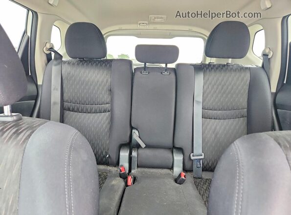 5N1AT2MV9KC747168 2019 NISSAN ROGUE White Rear seats view