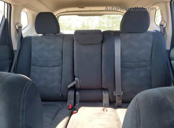 5N1AT2MVXGC889987 2016 NISSAN ROGUE Silver Rear seats view