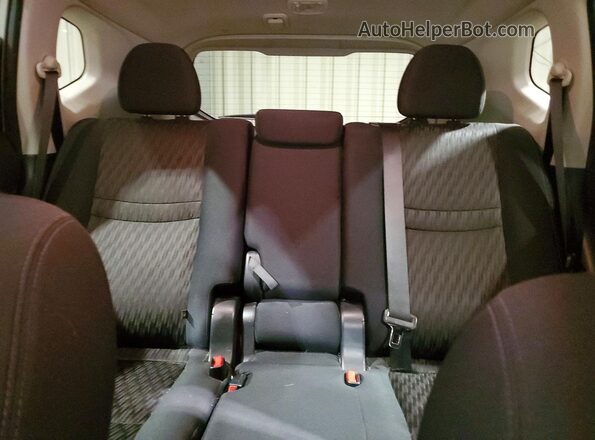 5N1AT2MVXJC806257 2018 NISSAN ROGUE Silver 