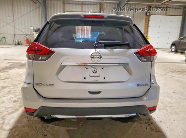 5N1AT2MVXJC806257 2018 NISSAN ROGUE Silver 
