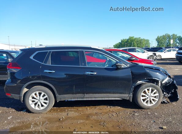 5N1AT2MVXJC812169 2018 NISSAN ROGUE Black Widok wnętrza z tyłu